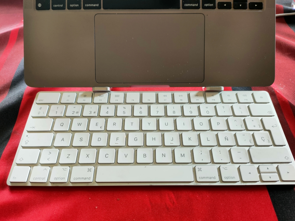 Mon avis sur le Magic Keyboard Apple !